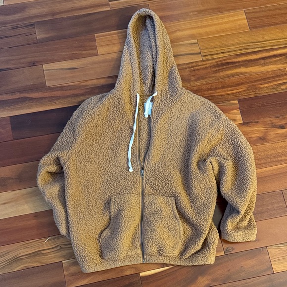 American Eagle Outfitters Tan Teddy Jacket - Picture 1 of 1